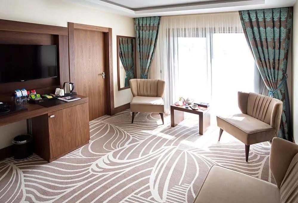 Hotel Ramada By Wyndham Yalova Yalova  Esterno foto