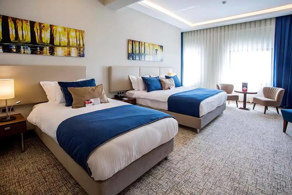 Hotel Ramada By Wyndham Yalova Yalova  Esterno foto