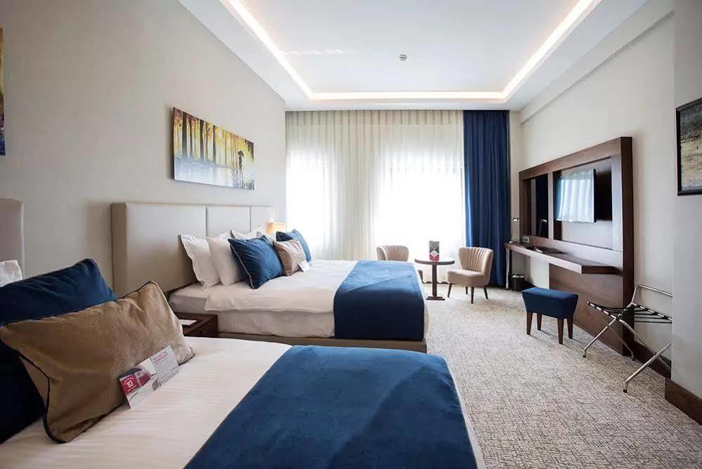 Hotel Ramada By Wyndham Yalova Yalova  Esterno foto