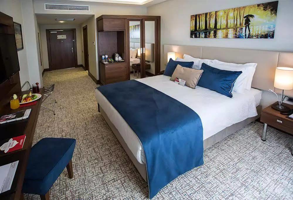 Hotel Ramada By Wyndham Yalova Yalova  Esterno foto